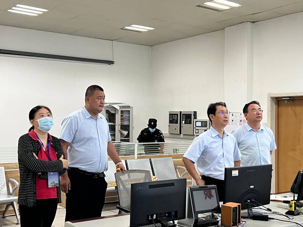 新学期 新风貌|校领导带队巡视 我校开学首日教学秩序良好 - 烟理论坛