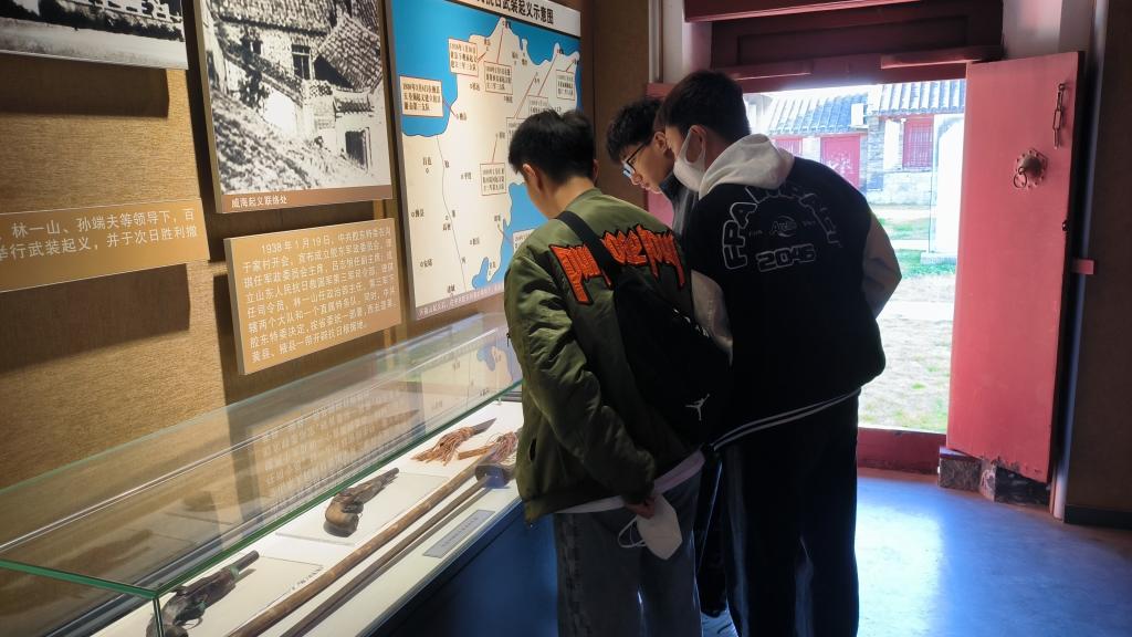 文法学院开展青马工程基础培训班革命史沉浸式学习 - 烟理论坛