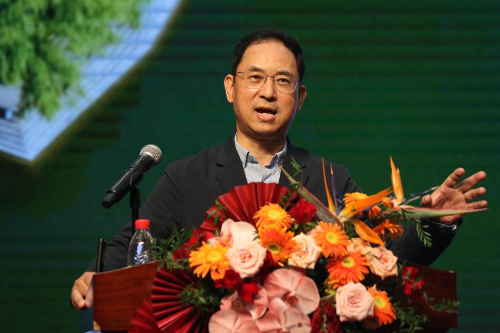 我校举办“校长有约”大学规划与成长2024级新生大型恳谈会 - 烟理论坛