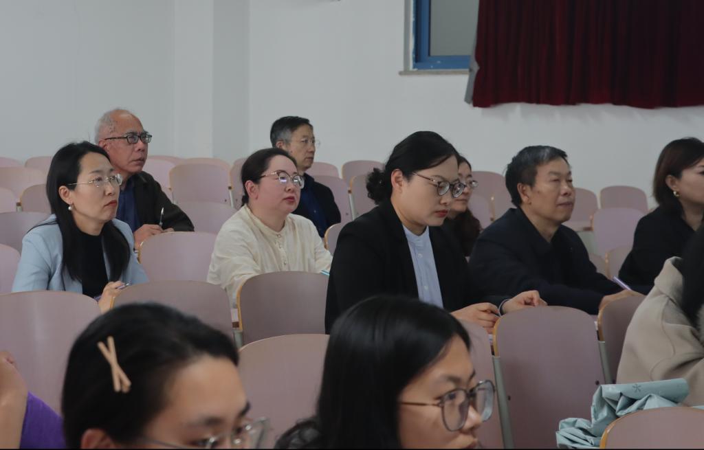 启心润智 研学互动 马克思主义学院举办思政公开课 - 烟理论坛