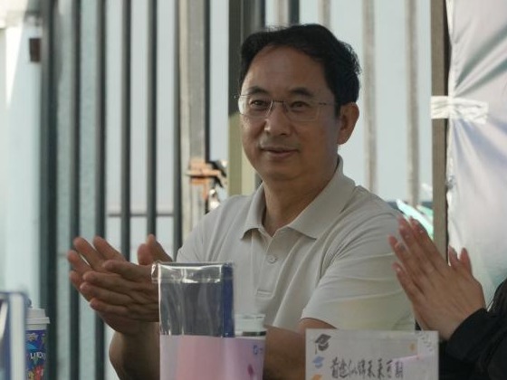 毕业再聊一次 “校长有约”2025届毕业生座谈会在综合楼天台云客厅温馨开启 - 烟理论坛